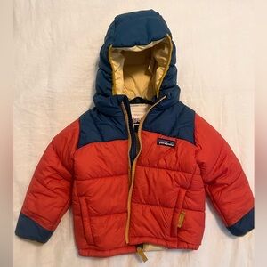 Patagonia toddler 2t blue/red jacket. Excellent used condition.